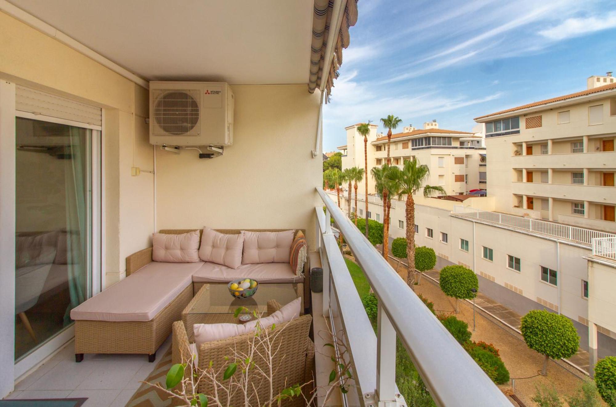 Luminoso Y Acogedor Apartamento En Albir アルビール エクステリア 写真