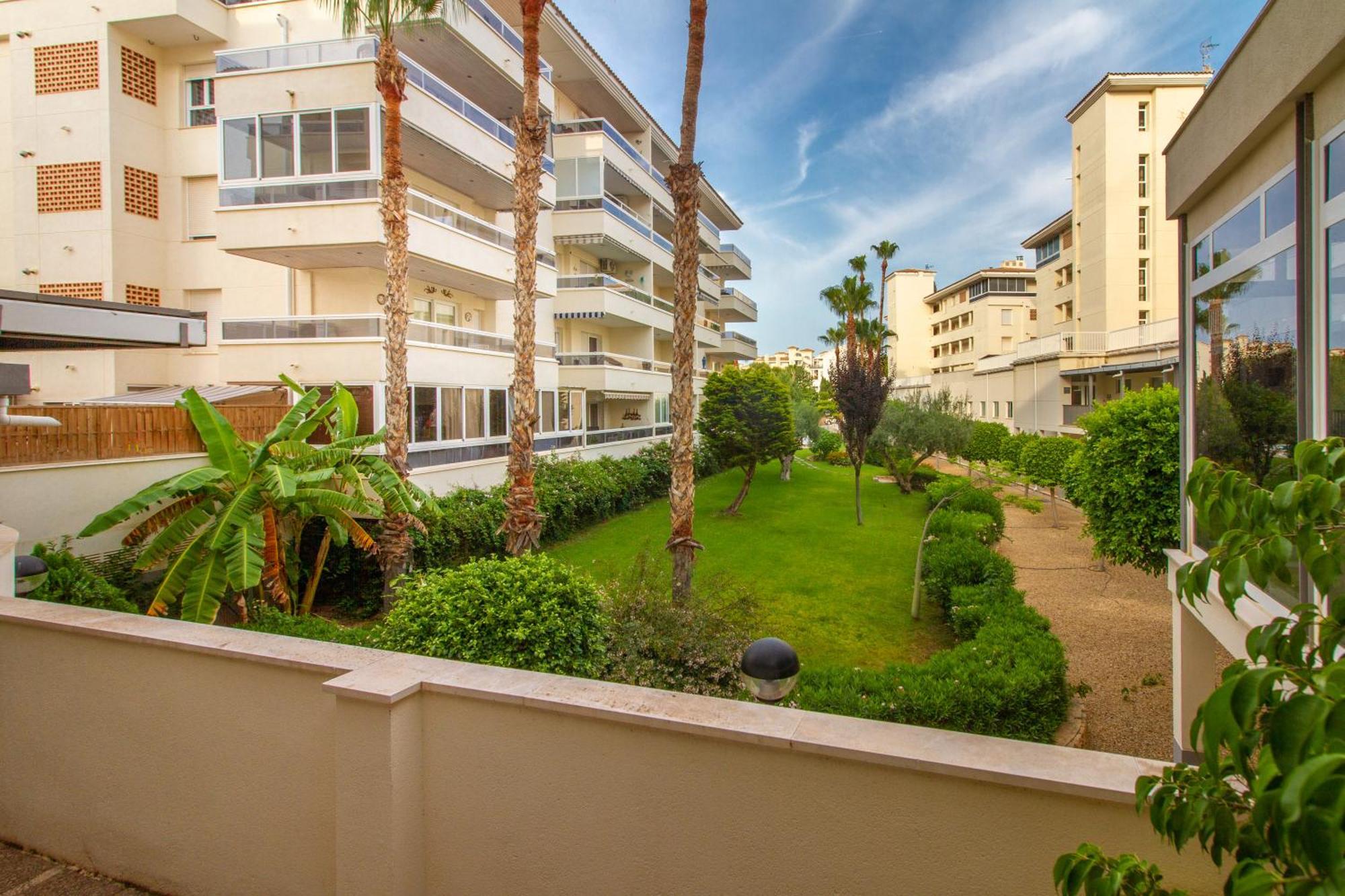 Luminoso Y Acogedor Apartamento En Albir アルビール エクステリア 写真