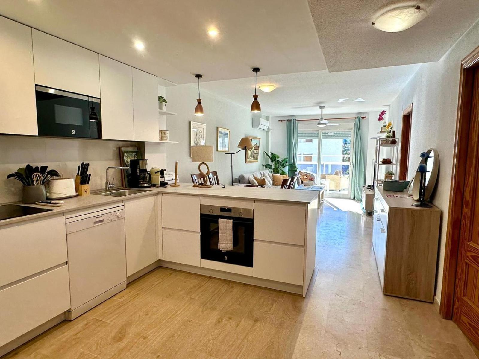 Luminoso Y Acogedor Apartamento En Albir アルビール エクステリア 写真